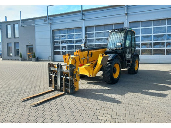 Telescopic handler JCB