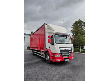 Curtainsider truck DAF