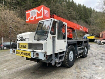 Mobile crane TEREX