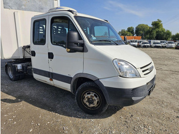 Tractor unit IVECO Daily