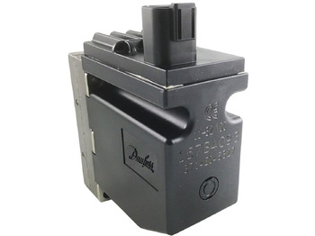 New Hydraulic valve for Loader crane Danfoss Solenoid Valve 157B4093: picture 2