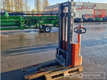 Material handling equipment LINDE