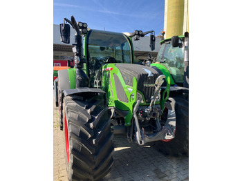 Farm tractor FENDT 516 Vario