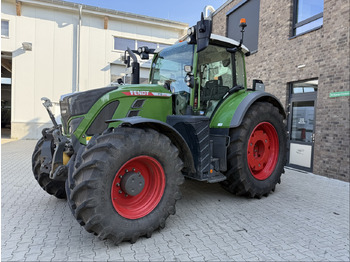 Farm tractor FENDT 718 Vario