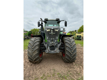 Farm tractor FENDT 942 Vario