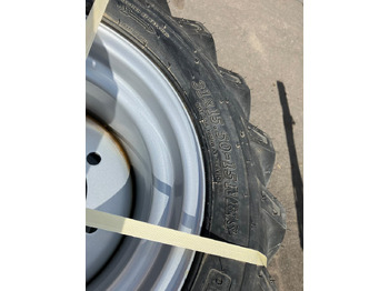 New Livestock equipment Schäffer Bereifung 31x15.5-15 AS: picture 3 New Livestock equipment Schäffer Bereifung 31x15.5-15 AS: picture 3