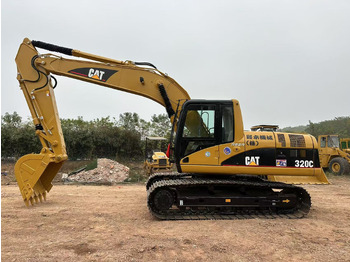 Crawler excavator CAT 320CL: picture 4