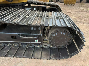 Crawler excavator CAT 320CL: picture 5