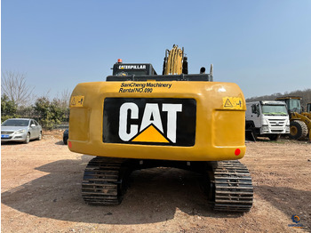 Crawler excavator CATERPILLAR 320D2L: picture 3