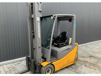 Electric forklift Jungheinrich EFG216: picture 4