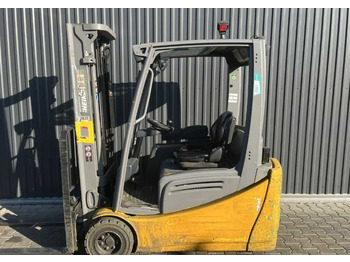 Electric forklift Jungheinrich EFG220: picture 2