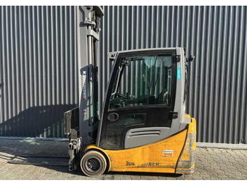 Electric forklift Jungheinrich EFG220: picture 2