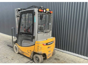 Electric forklift Jungheinrich EFG316k: picture 3