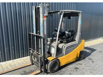 Electric forklift JUNGHEINRICH EFG
