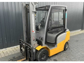 LPG forklift JUNGHEINRICH TFG
