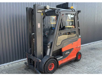 Electric forklift LINDE E25