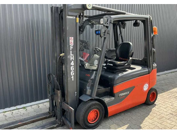 Electric forklift LINDE E25