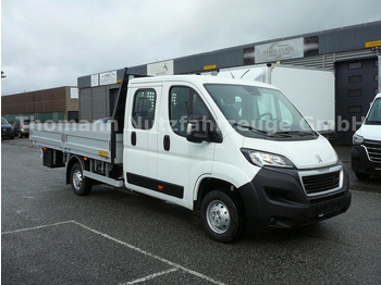 Flatbed van PEUGEOT Boxer
