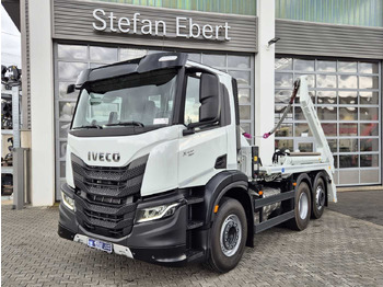 Iveco X-Way AD280X42Y/PS 6x2 Meiller 16. T Funk Lift on lease Iveco X-Way AD280X42Y/PS 6x2 Meiller 16. T Funk Lift: picture 2