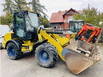 Wheel loader Caterpillar 908H: picture 2