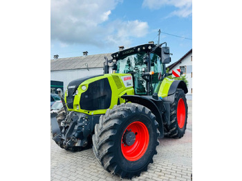 Farm tractor CLAAS Axion 810