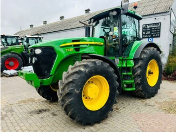 Farm tractor John Deere 7730: picture 4