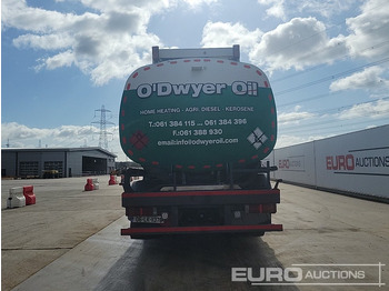 Tank truck 2006 Volvo FM300: picture 4