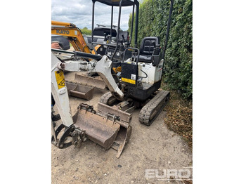 Mini excavator BOBCAT E10