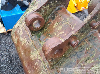Bucket 36" Digging Bucket 60mm Pin to suit 10-12 Ton Excavator: picture 5 Bucket 36" Digging Bucket 60mm Pin to suit 10-12 Ton Excavator: picture 5