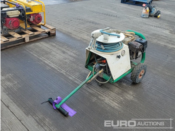 Pressure washer