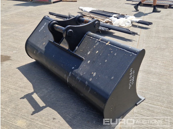 New Bucket Unused 70" Ditching Bucket 65mm Pin to suit 13 Ton Excavator: picture 5