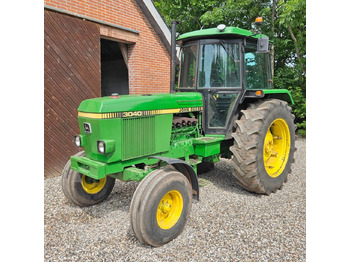 Farm tractor JOHN DEERE 40 Series