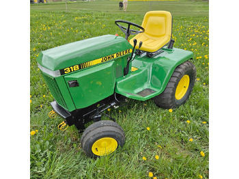 Municipal tractor JOHN DEERE