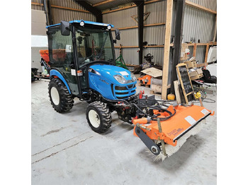 Municipal tractor