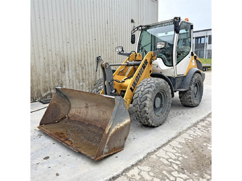 Wheel loader Liebherr L506C: picture 2