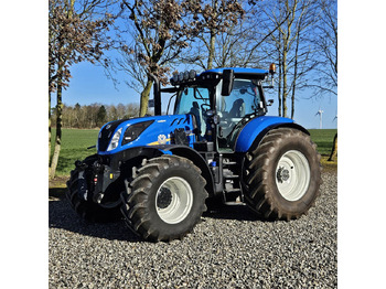 Farm tractor NEW HOLLAND T7.270