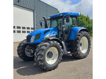 Farm tractor NEW HOLLAND T7000