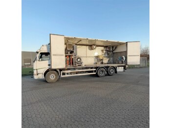 Box truck Volvo FM12: picture 3