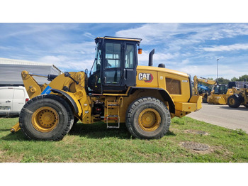 Wheel loader CATERPILLAR 938M