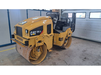 Road roller CATERPILLAR