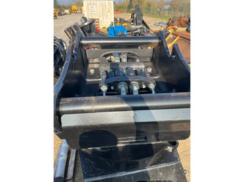 Quick coupler CATERPILLAR