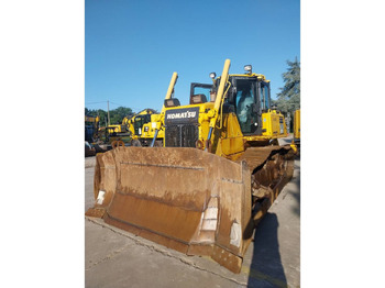 Bulldozer KOMATSU D65