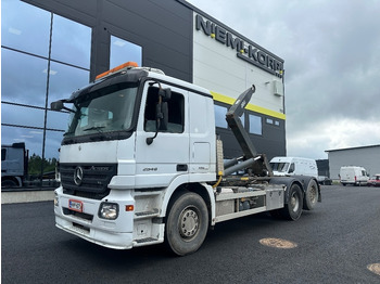 Hook lift truck MERCEDES-BENZ Actros 2545