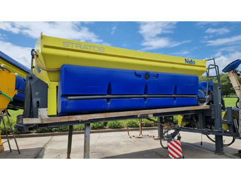 Sand/ Salt spreader for Sand/ Salt spreader SCHMIDT Stratos Nido B70-42: picture 3 Sand/ Salt spreader for Sand/ Salt spreader SCHMIDT Stratos Nido B70-42: picture 3