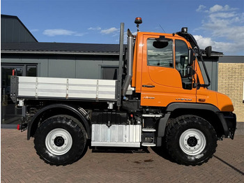 Truck Mercedes-Benz Unimog U 218 Kipper 3 Seats 4WD AGRI Euro 6: picture 2