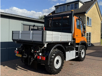 Truck Mercedes-Benz Unimog U 218 Kipper 3 Seats 4WD AGRI Euro 6: picture 3