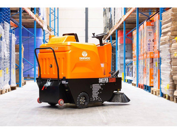 New Road sweeper Daewoo DAS80 Zit: picture 4