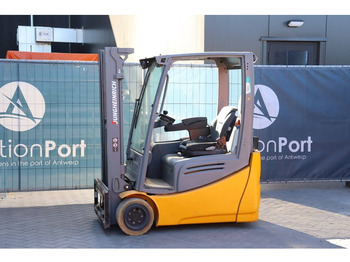 Electric forklift JUNGHEINRICH EFG