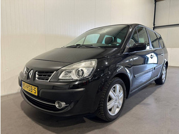 Car RENAULT
