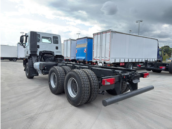 Cab chassis truck IVECO AD380T46 6x4 E6 (Chassis): picture 5 Cab chassis truck IVECO AD380T46 6x4 E6 (Chassis): picture 5